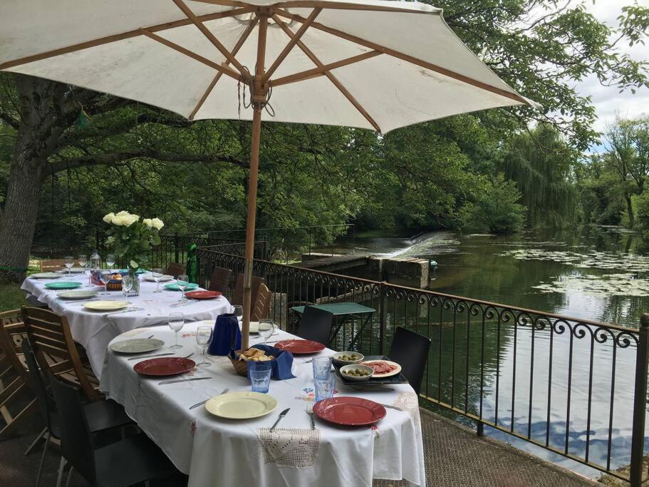 Magnifique Moulin Proche Chablis, Jacuzzi Et Riviere Villa Annay-sur-Serein Exteriör bild