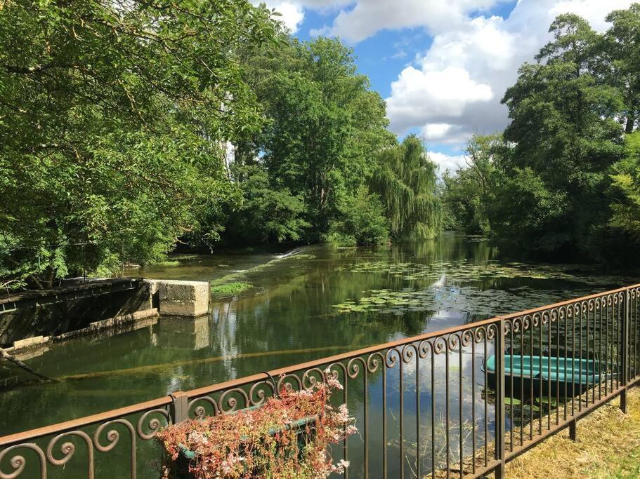 Magnifique Moulin Proche Chablis, Jacuzzi Et Riviere Villa Annay-sur-Serein Exteriör bild