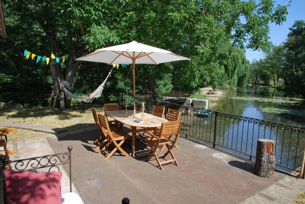 Magnifique Moulin Proche Chablis, Jacuzzi Et Riviere Villa Annay-sur-Serein Exteriör bild